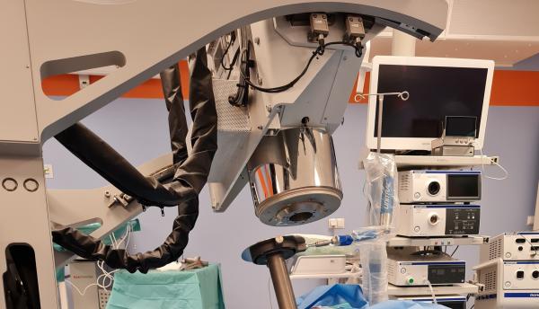 radioterapia śródoperacyjna - aparatura medyczna w Zakładzie Radioterapii SPSK 1