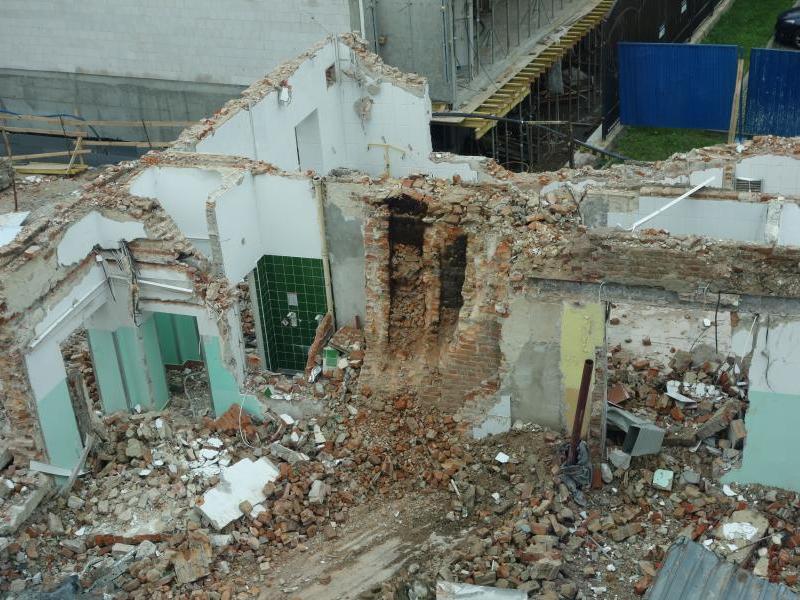 rozbiórka starej kuchni szpitalnej 