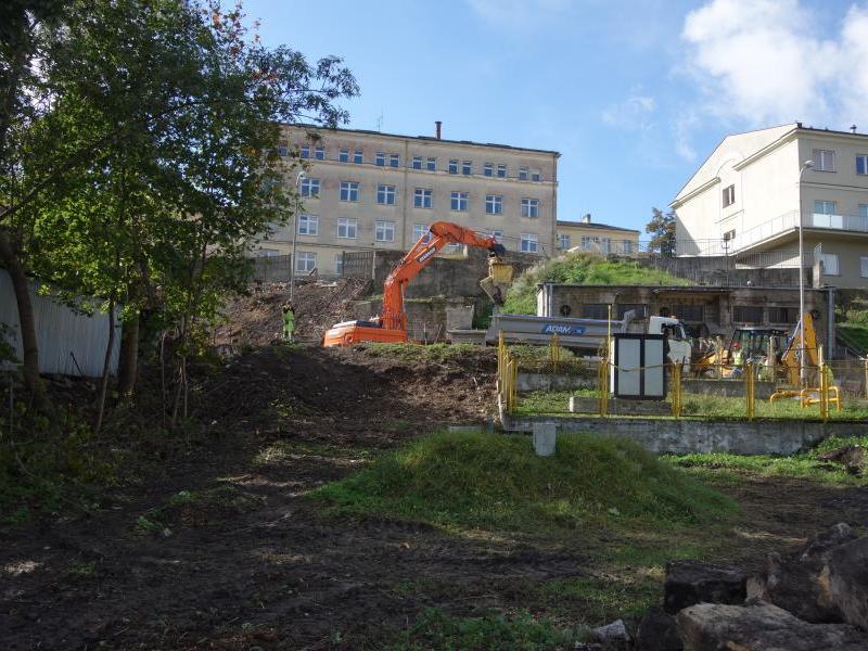 przygotowanie placu pod budowę przy Staszica 16 - foto:1.10.2019