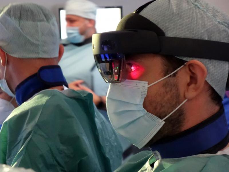 operacja na sali hybrydowej 27.04.21