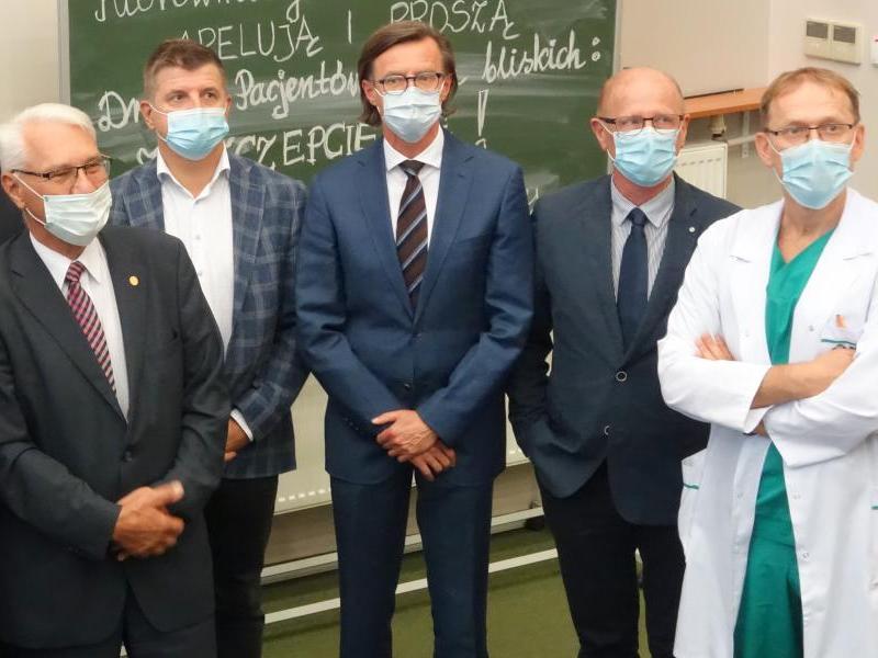 Kierownicy Klinik SPSK 1 apelują o szczepienie się  briefing prasowy 27.09.21