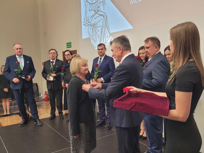 wręczzenie odznaczeń / 18.10.23 / UM w Lublinie fot. Anna Guzowska