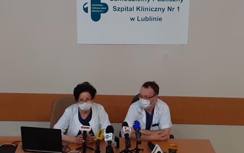 konferencja prasowa 28.04. Prof. A. Kwaśniewska i Prof. M. Czuczwar