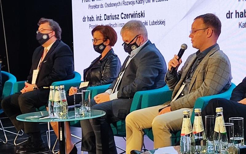 panel dyskusyjny z udziałem ekspertów z SPSK 1