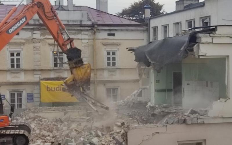 rozbiórka budynku Staszica 16