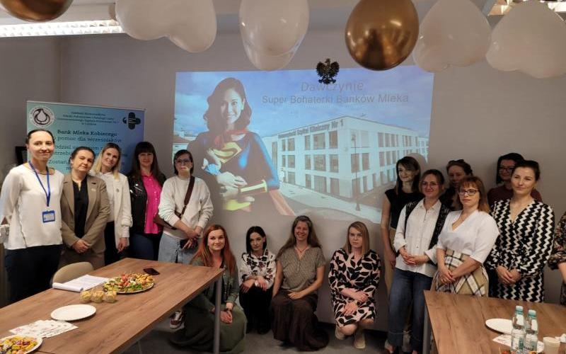 Światowy Dzień Honorowej Dawczyni Mleka w USK 1 - 15.05.24 (fot. Anna Guzowska)