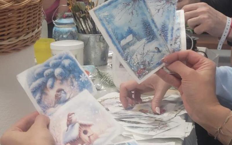 warsztaty artystyczne Oddz. Chir. Onko. 16.12.25 (fot. A.Guzowska)